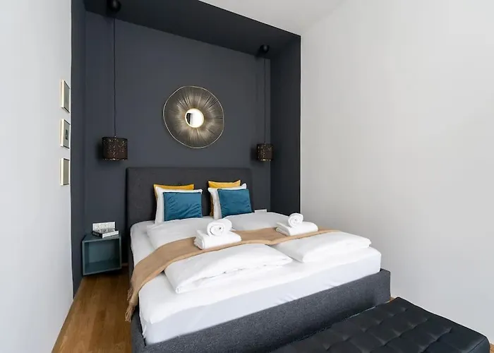 Glam 1br Suite, Easy Path By Hm Апартаменти